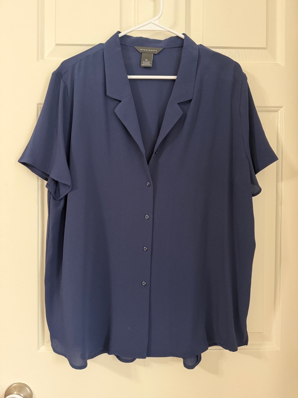 Investments Navy Blue Short Sleeve Notch Collar Button Up Blouse